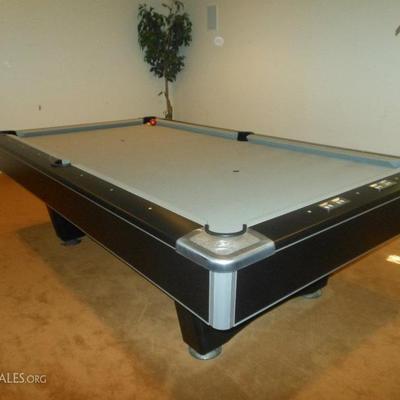 pool table 