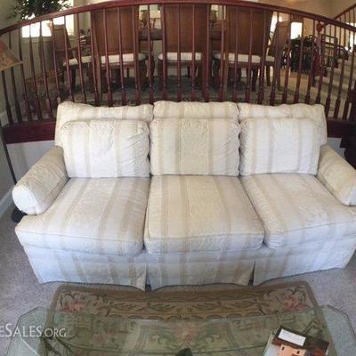 Beautiful Shell Print Couch - Excellent Conditon