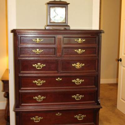 Bassett Furniture Eden House Collection  - Gentelemen's chest of drawers