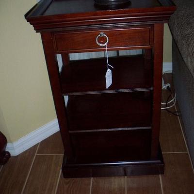 End table with 1 drawer and 3 shelves